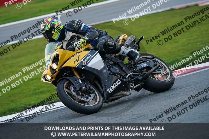 donington no limits trackday;donington park photographs;donington trackday photographs;no limits trackdays;peter wileman photography;trackday digital images;trackday photos